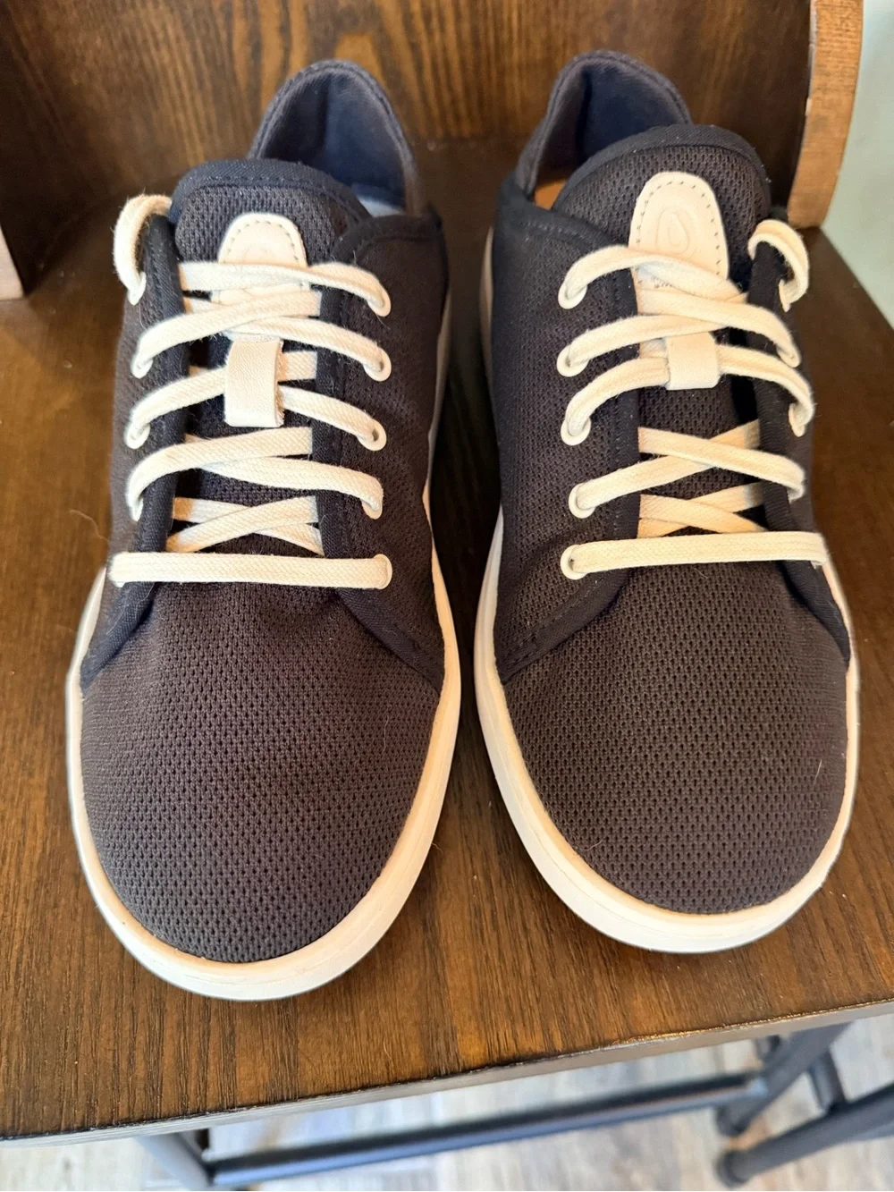 Olukai Pehuea Li Mesh Sneakers women's size 7